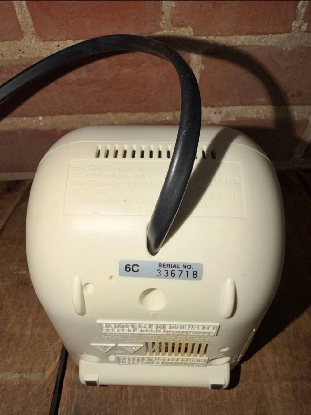 Vintage Sony Dream Machine Digital Alarm Clock – Cream and Silver